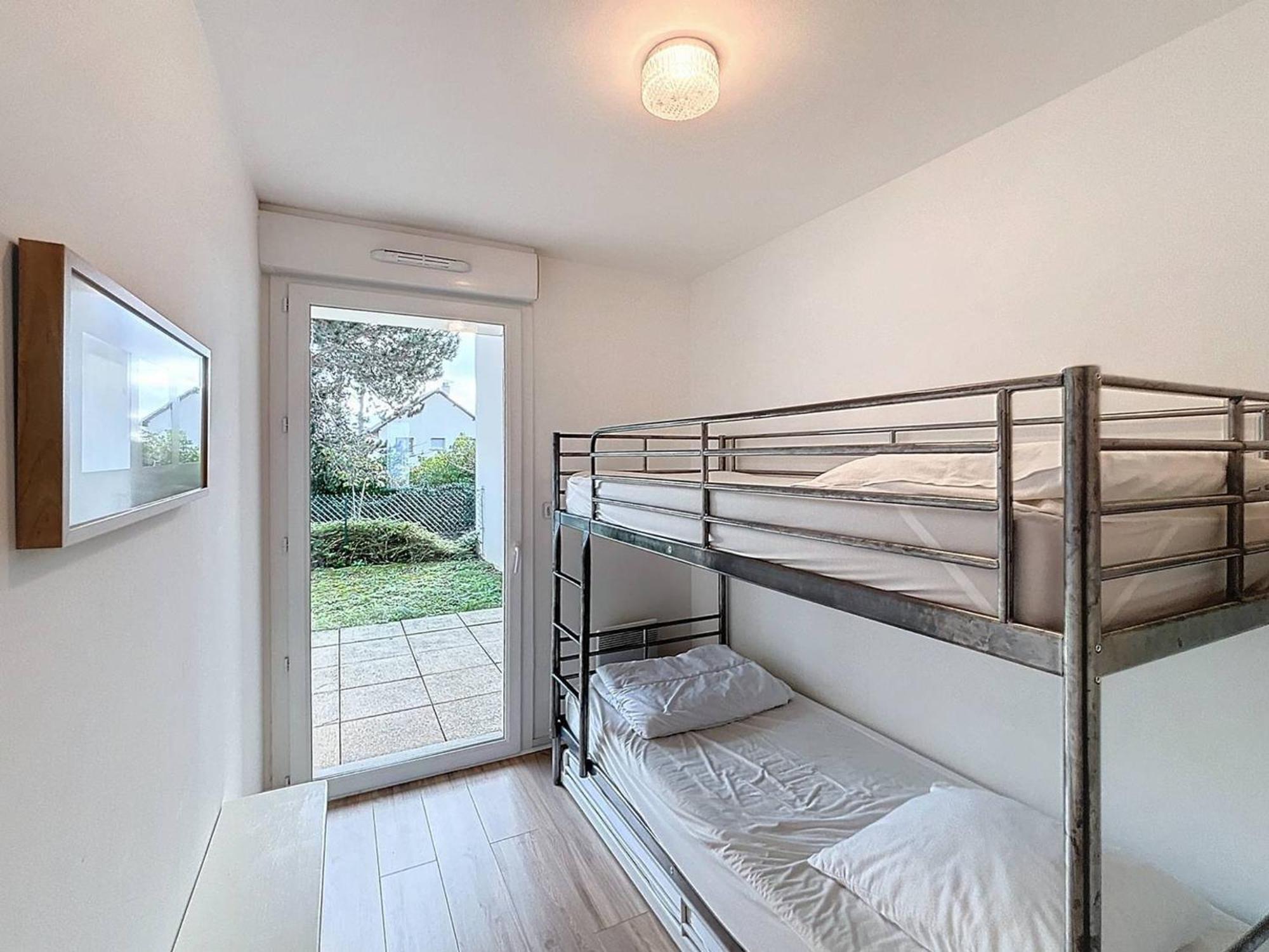Appartement Rez-De-Jardin, Front De Mer, 4 Pers, Calme, Wifi Gratuit - Fr-1-465-46 Merville-Franceville-Plage Exterior foto